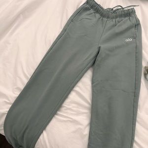 ALO Accolade Sweatpants in Cosmic Grey